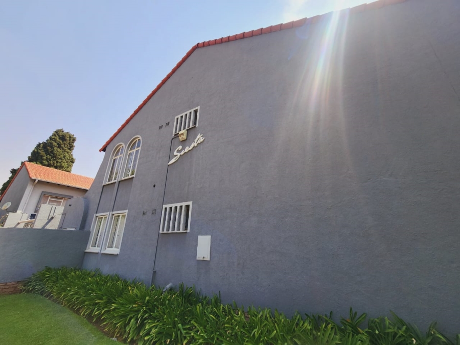 To Let 2 Bedroom Property for Rent in Potchefstroom North West